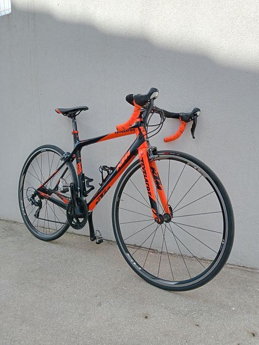Bicicleta KTM Carbono