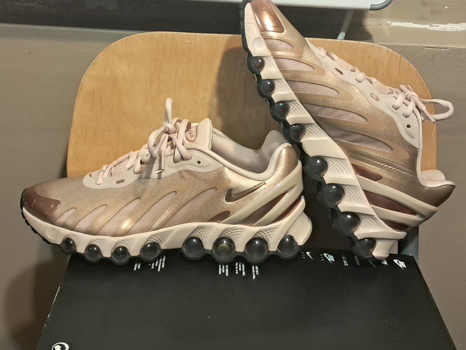 Buty Nike W Air Max DN8
