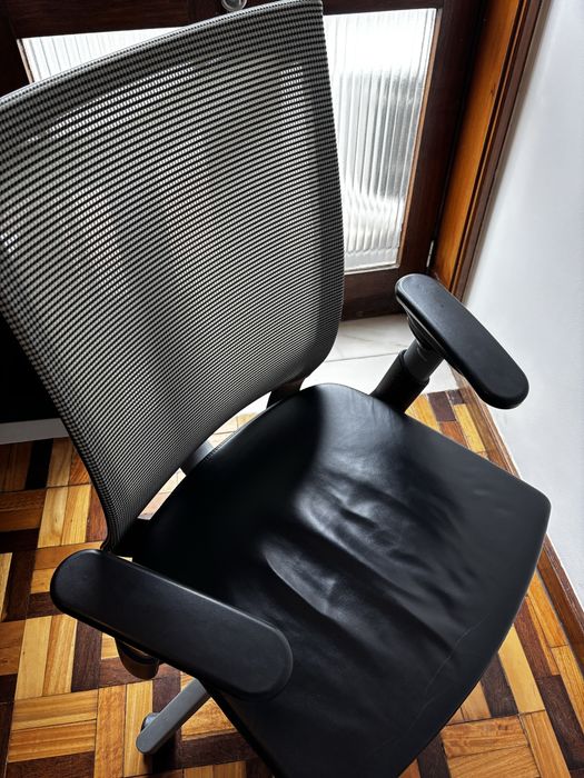 Cadeira escritorio Haworth Conforto