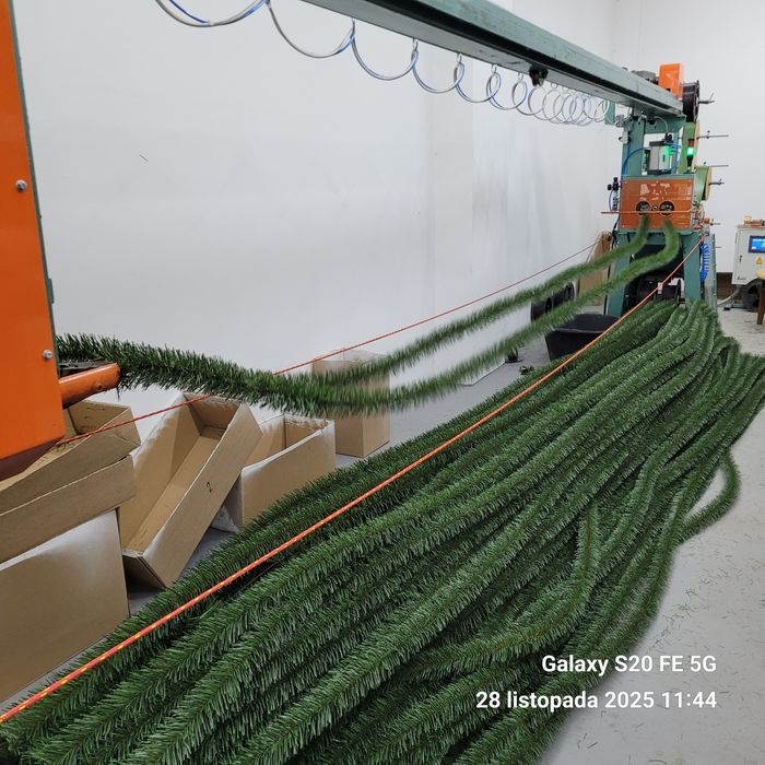 Igliwie sztuczne-choinkowe,baty,węże,girlanda do stroików  Producent