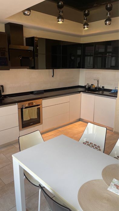 Центр, 2 спальни, новый дом, лучшая цена!