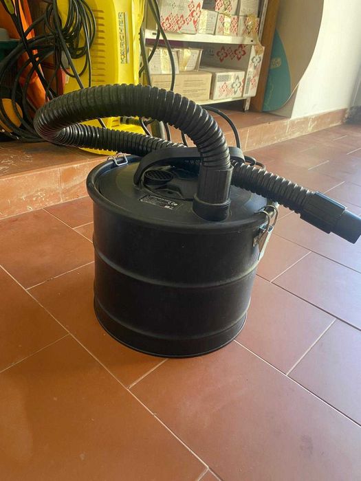 Vendo aspirador de cinzas quase sem uso
