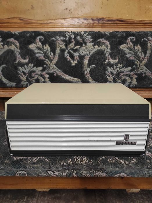 Magnetofon GRUNDIG ZK 145