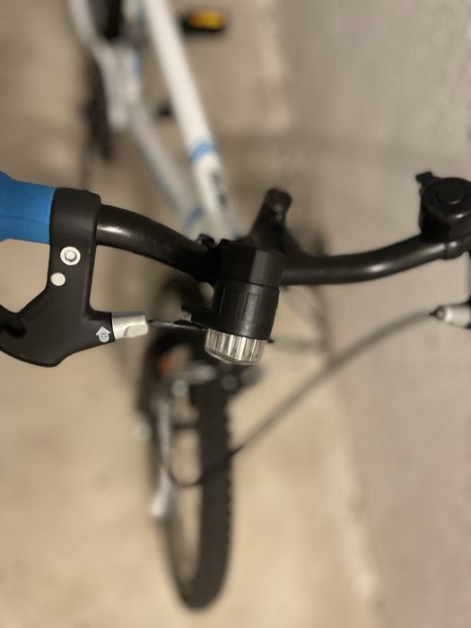 Bicicleta crianca como nova