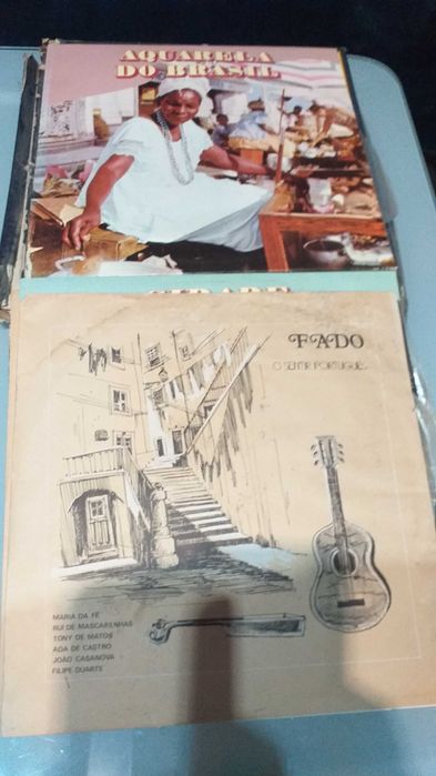 40 discos de vinil antigos em bom estado