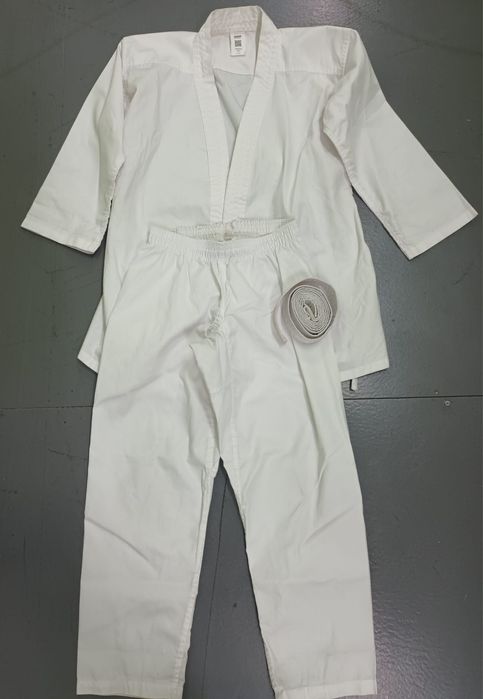 Fato de karaté/judo branco – Tamanho S (150 cm)