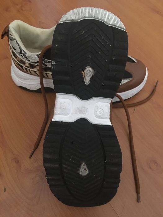 Teniis Castanhos Platanforma trigreses