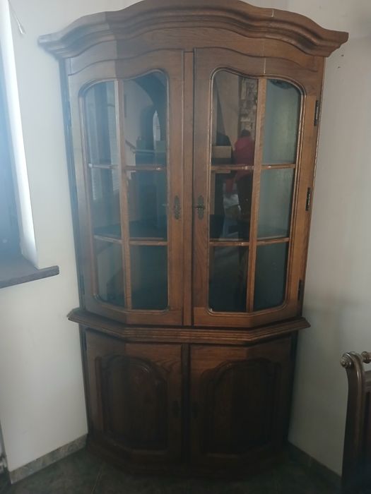 Szafa narożna o wys 2m