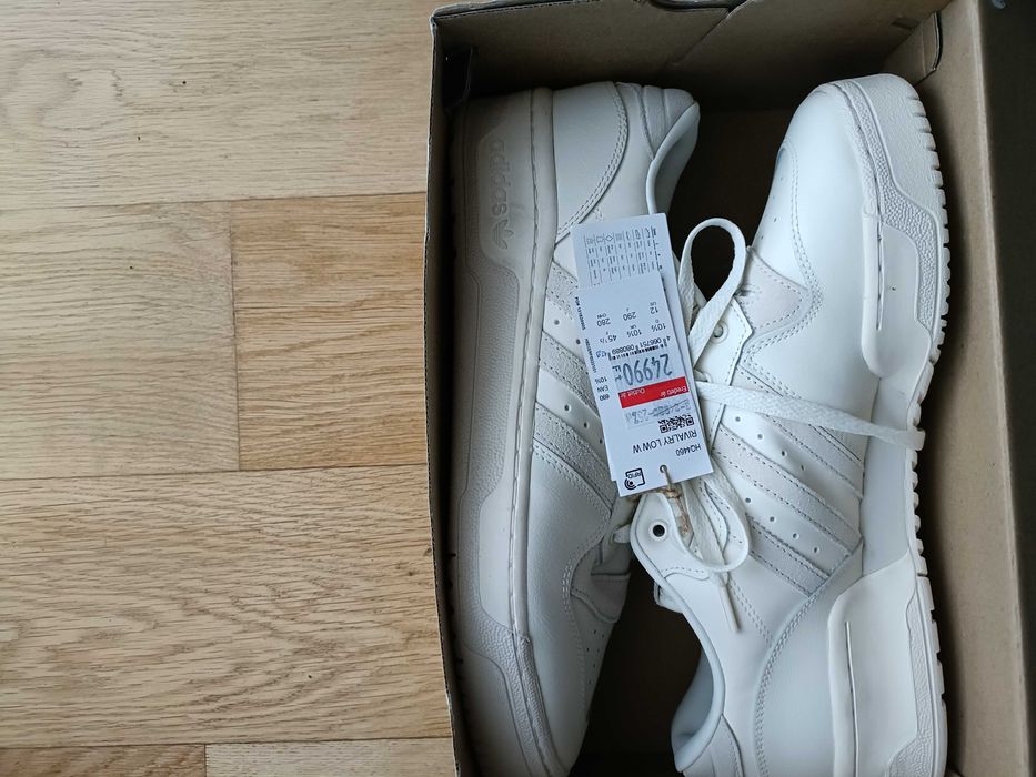 Sprzedam nowe buty adidas Rivalry low w