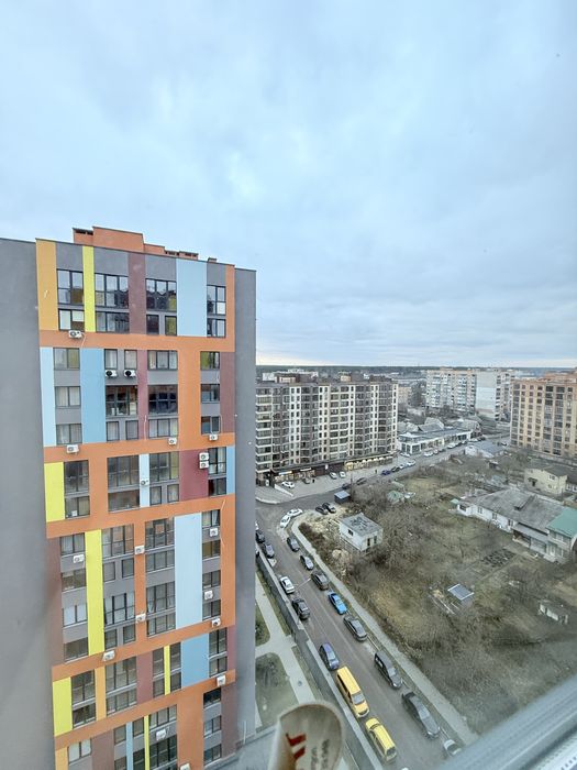 Продаж видової 1к квартири в Ж К Рівер Сітті.