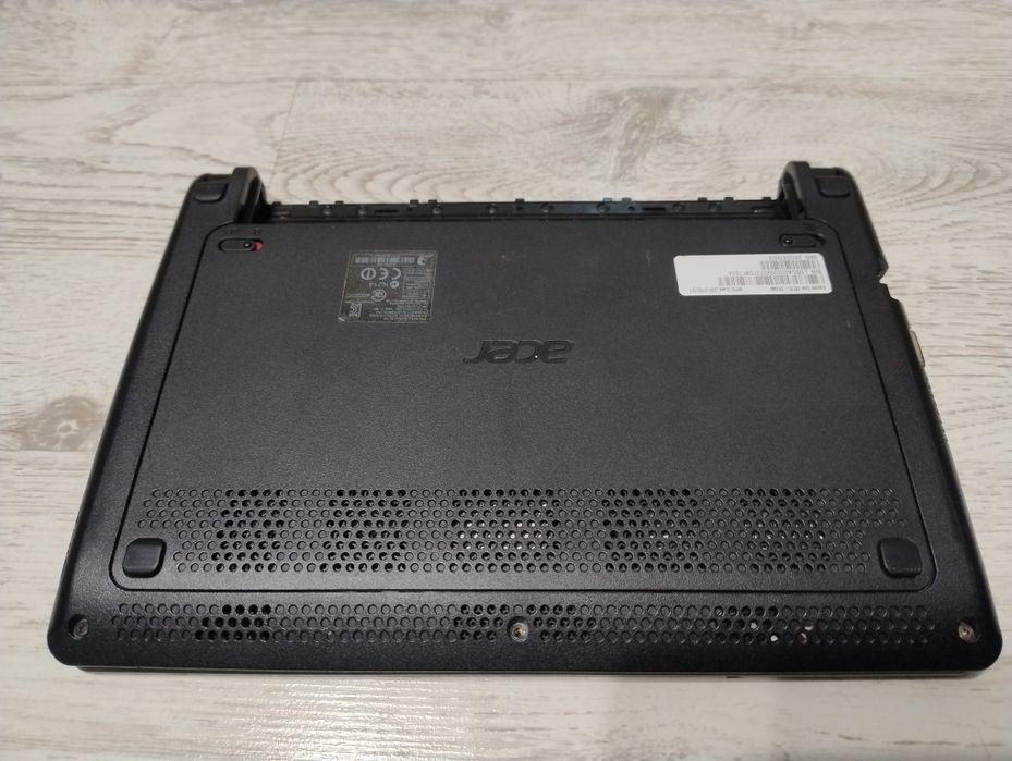 Sprawna Płyta Główna z obudową (bez matrycy) Netbook Acer Aspire D270