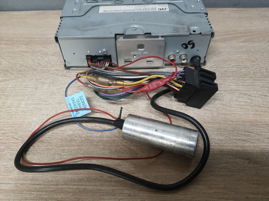 Radio samochodowe JVC KD-X210 USB z MP3 AUX, FLAC 4x50 RCA + Wzmacniacz Zadbane
