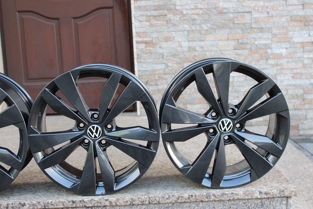 VW Golf Passat Caddy Seat Skoda Cupra Audi Ford 5x112 18'' 7,5J ET50