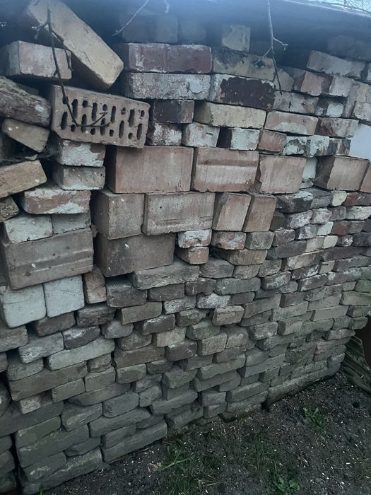 Продаж цегли.            .