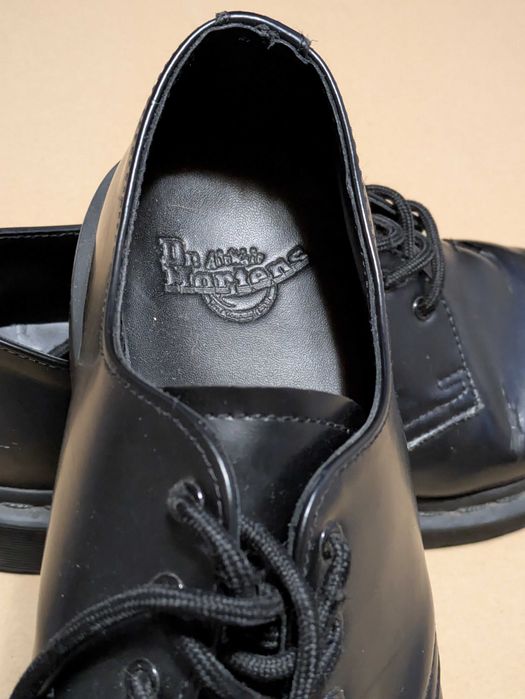 Туфлі  doctor martens 1461 mono.