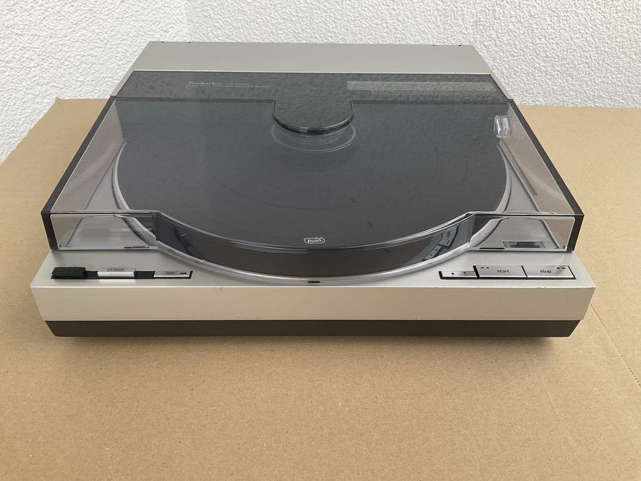 Gramofon Technics SL-7