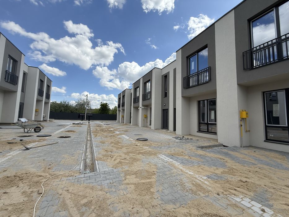 Продав таунхауса з ремонтом