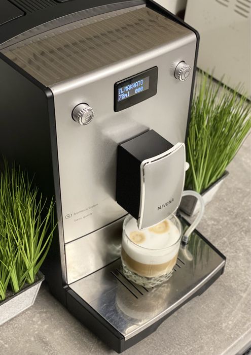Кофемашина Nivona кавоварка кофеварка хороший стан