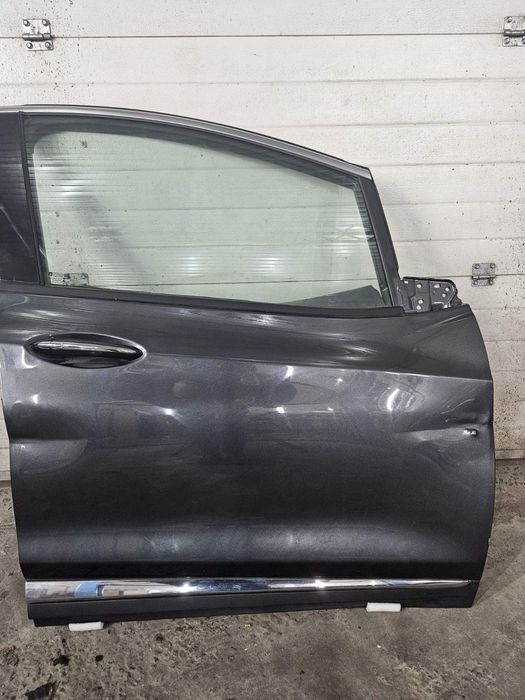 Двері Chevrolet Bolt