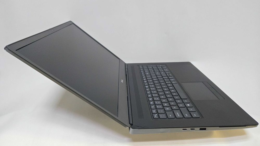 17.3" IPS FHD 400nit Dell Precision 7760  i7-11850H 8/16 32gb 1000gb RTX A3000 6Gb