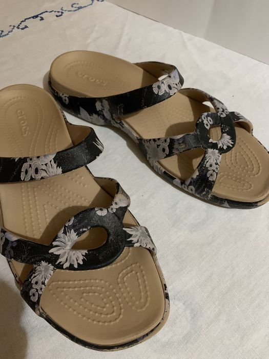Жіночі Crocs великого розміру