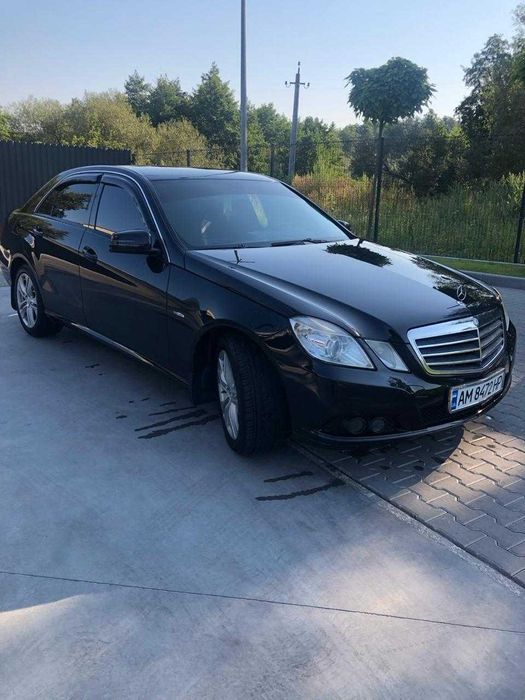 Продам Mersedess E220