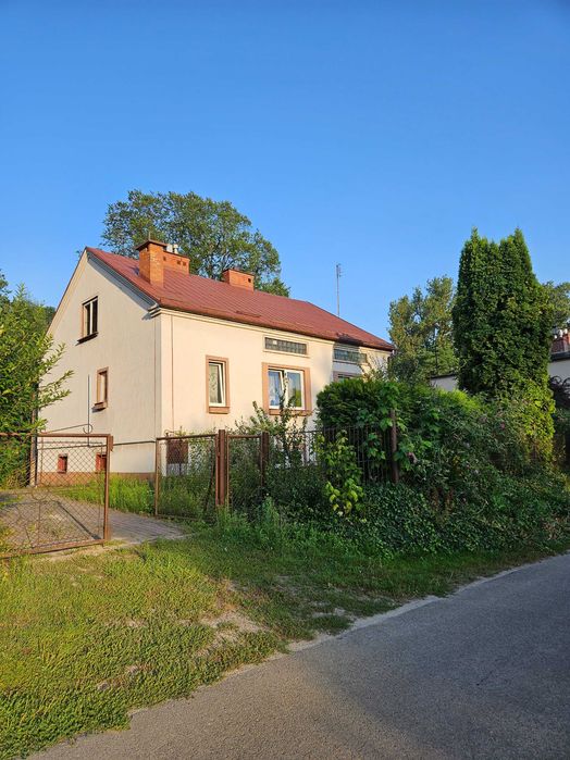 Sprzedam dom jednorodzinny blisko miasta w spokojnej, zielonej okolicy