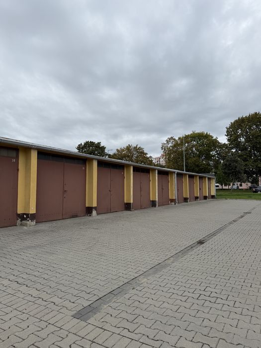 Garaż na wynajem ul.Estkowskiego