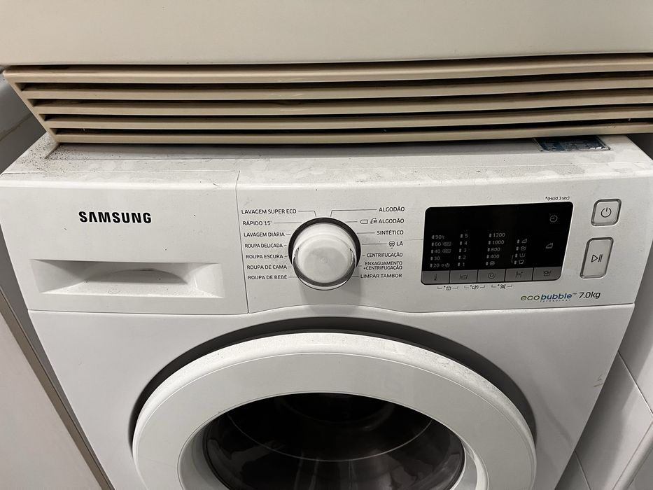 Maquina de lavar (Samsung) e secar (AEG)