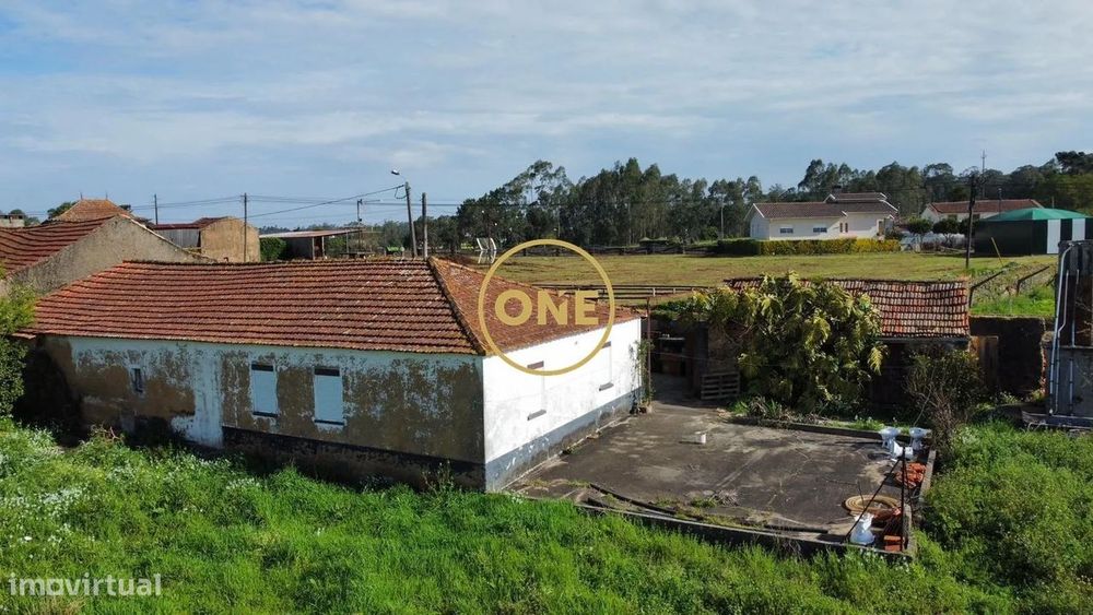 Moradia T3 em Oliveira de Azeméis para restauro