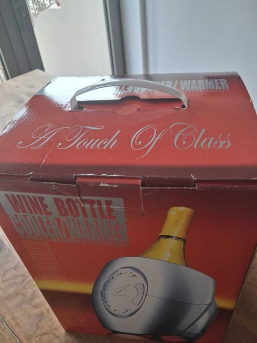 Aquecedor e resfriador de vinho para uma única garrafa