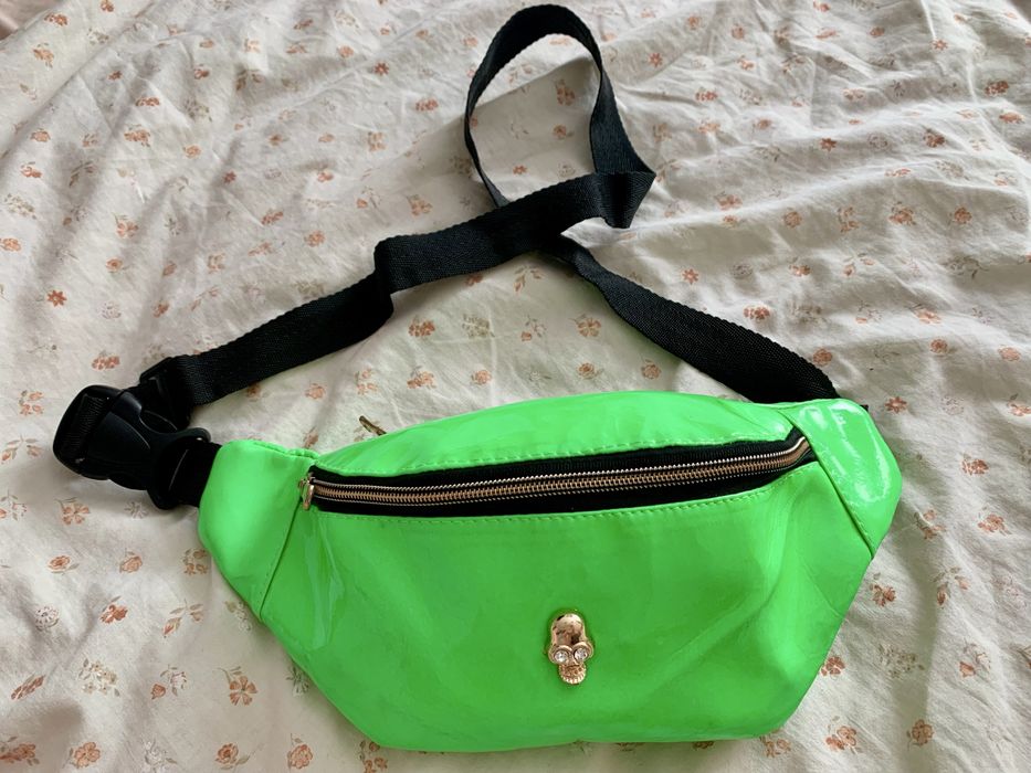 Бананка декор череп