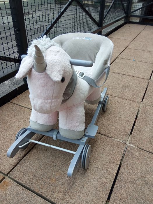 Konik na biegunach milly mally