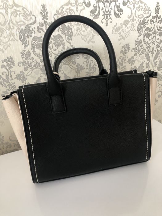 Сумки жіночі по 200 грн