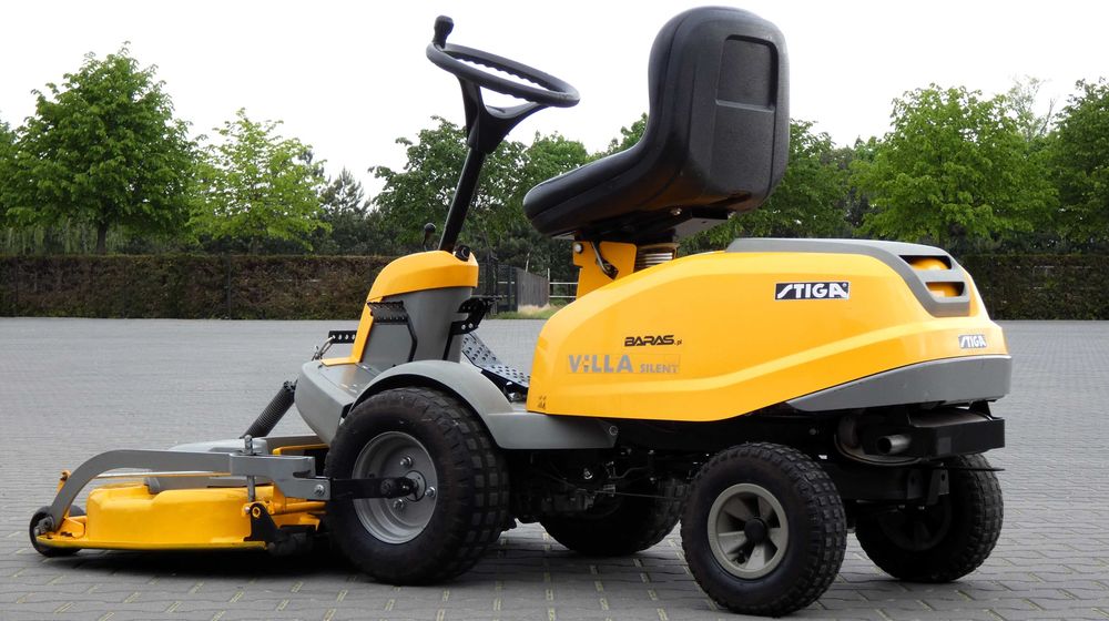 Traktorek kosiarka Stiga Villa HONDA GXV (150501.6) - Baras