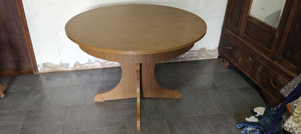 Mesa de jantar extensível