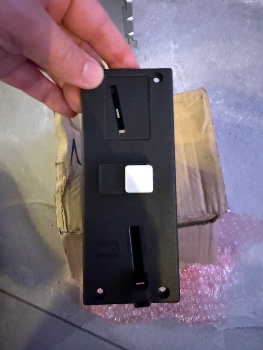 Nowy Wrzutnik akceptator monet WH EMP 800.00 v6 z szyldem