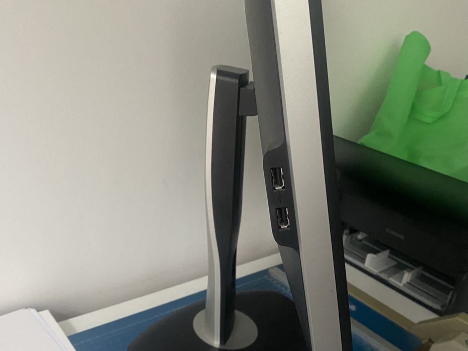 Монітор Dell U2412mb