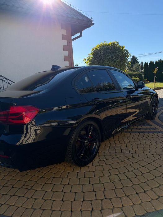 BMW Seria 3 BMW 320i 184 KM Automat | Czarny | 2017