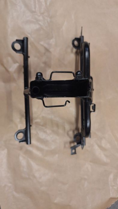 Stelaż czaszy honda xl 600v PD06 licznika lampy