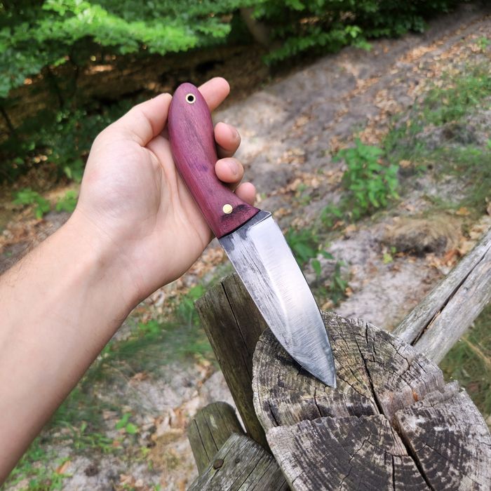 Nóż bushcraft ręcznie robiony
