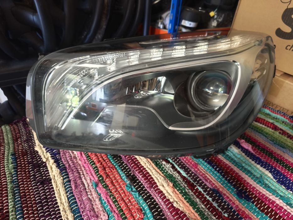 Farol esquerdo bi-xenon direcional led Mercedes SL. R231
