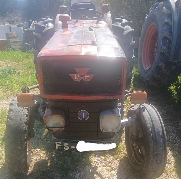 Trator Massey Ferguson 152