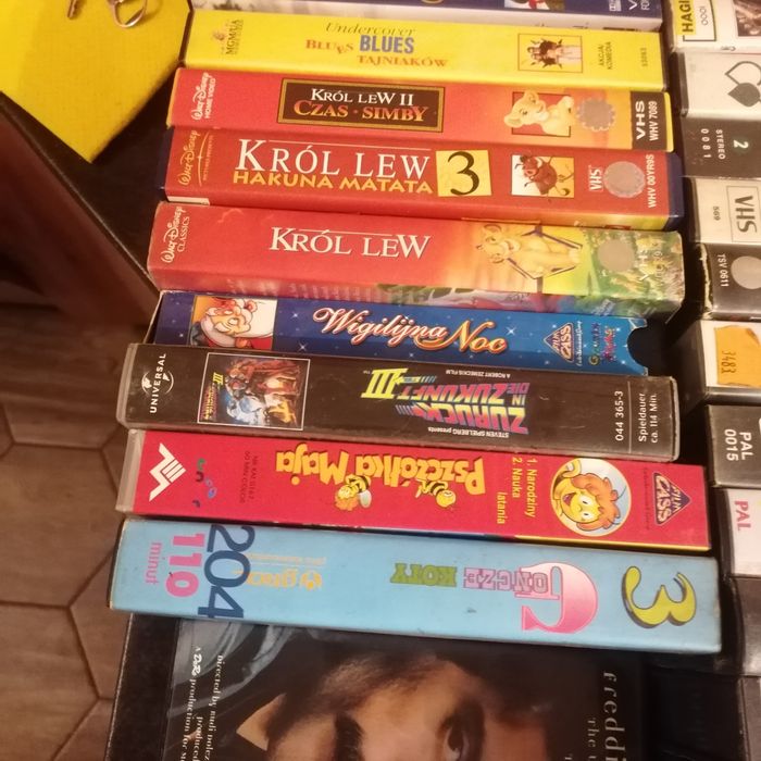 Kasety filmy vhs różne