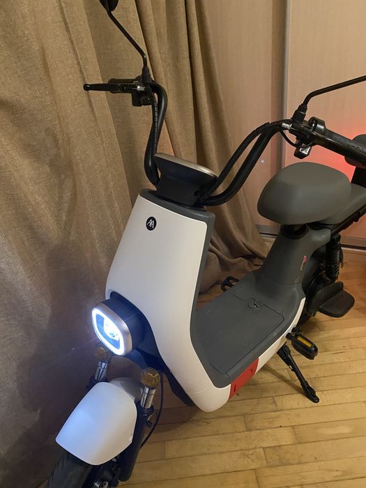 Електроскутер електровелосипед електротранспорт терміново