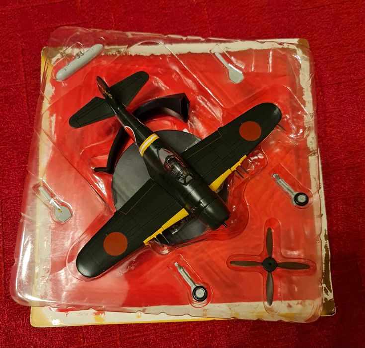 Kawanishi N1K2-J Shidenkai Japan 1/72 Deagostini metal