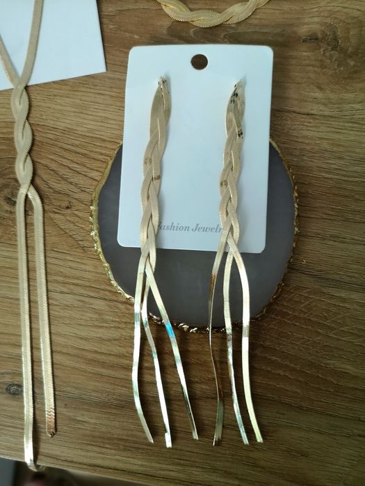 Zestaw biżuterii na prezent złoty gruby długi elegancki naszyjnik kolc