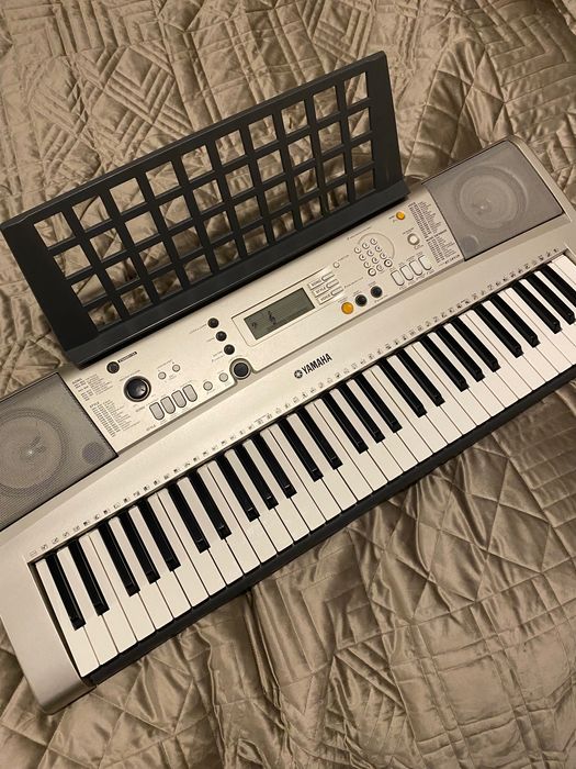 Keyboard Yamaha PSR E313 Polifonia