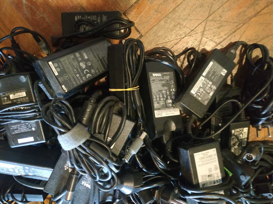 Оригінальний зарядний для ноутбуків HP Acer Asus Dell 19v зарядка