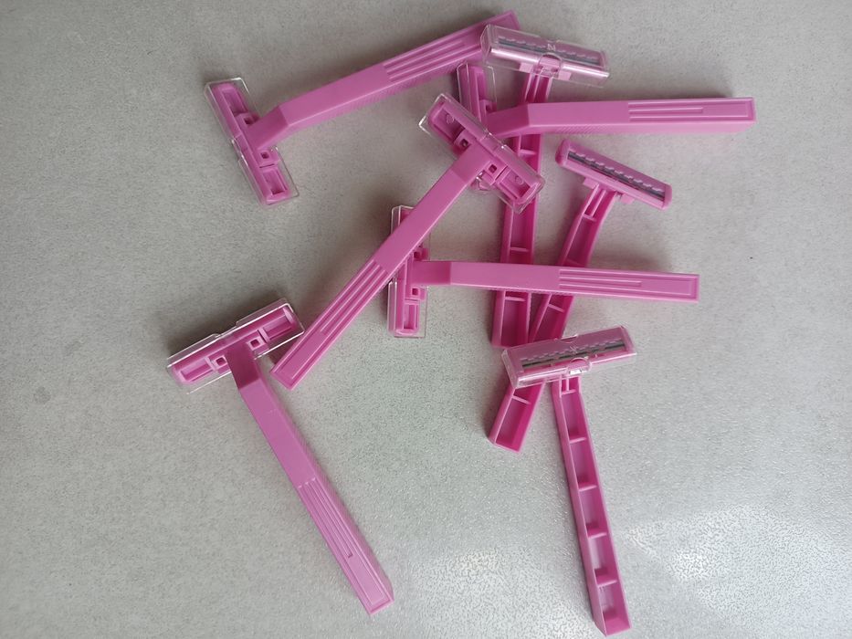 8 szt maszynek jednorazowych